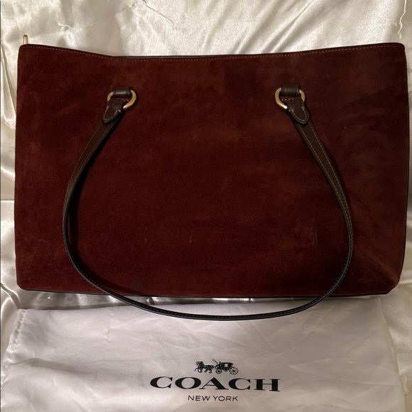 🤎Coach EUC Vintage Brown SuedeGallery Tote /Zipper Closure/Gold Hardware/Charms - Picture 5 of 10